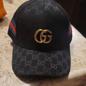 Gucci Black Cap with Gold GG and Red-Green Stripes